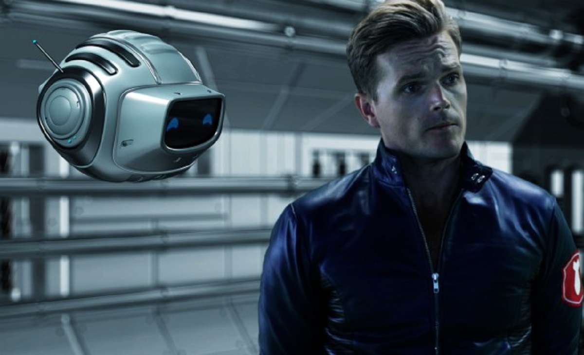 Silas (Greg Kriek) and robot in Colonials (2023)