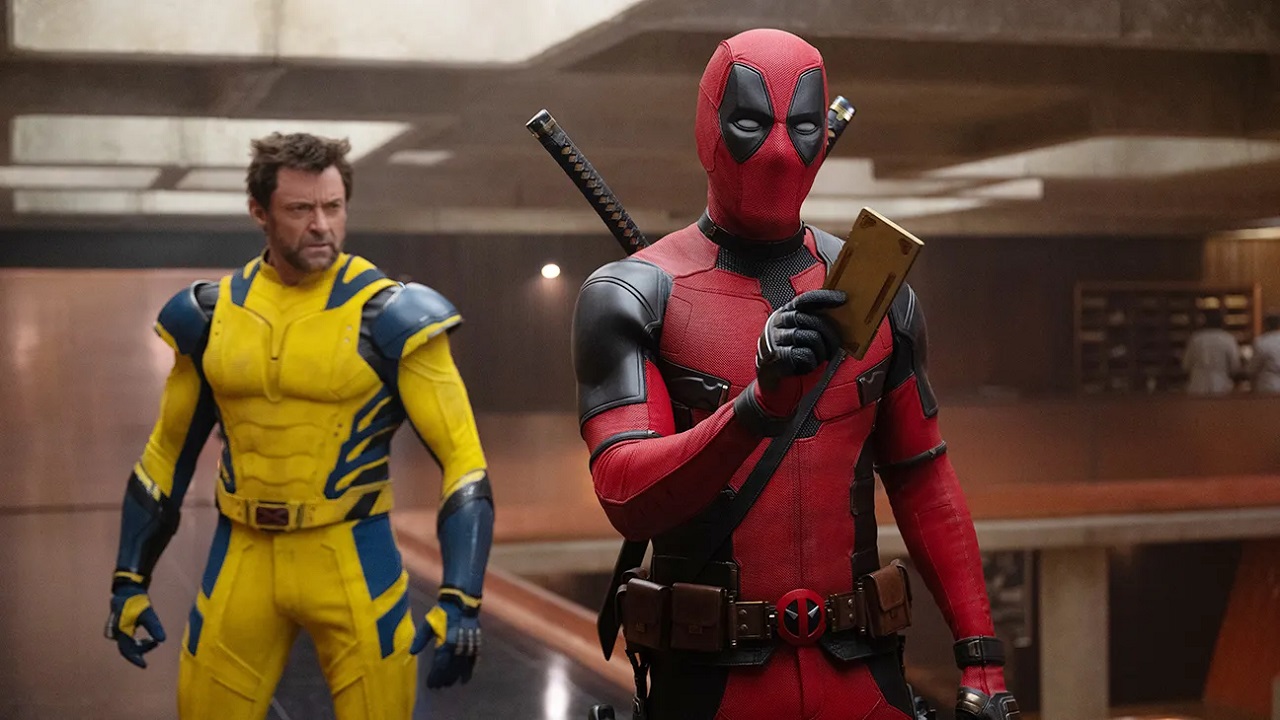 Crossover between Wolverine (Hugh Jackman) and Deadpool (Ryan Reynolds) in Deadpool and Wolverine (2024)