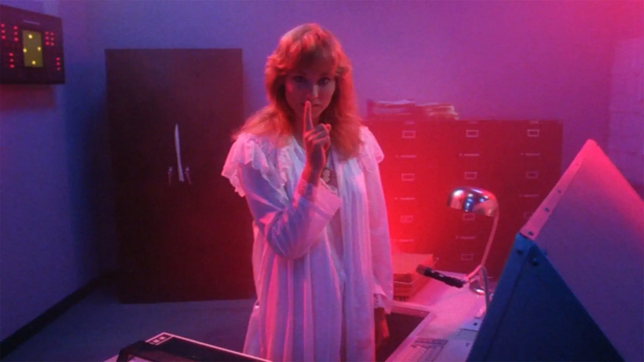 Avenging ghost wife Shari Shattuck in Death Spa (1988)