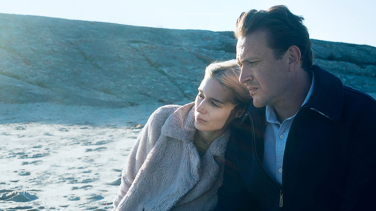 Rooney Mara and Jason Segel in The Discovery (2017)