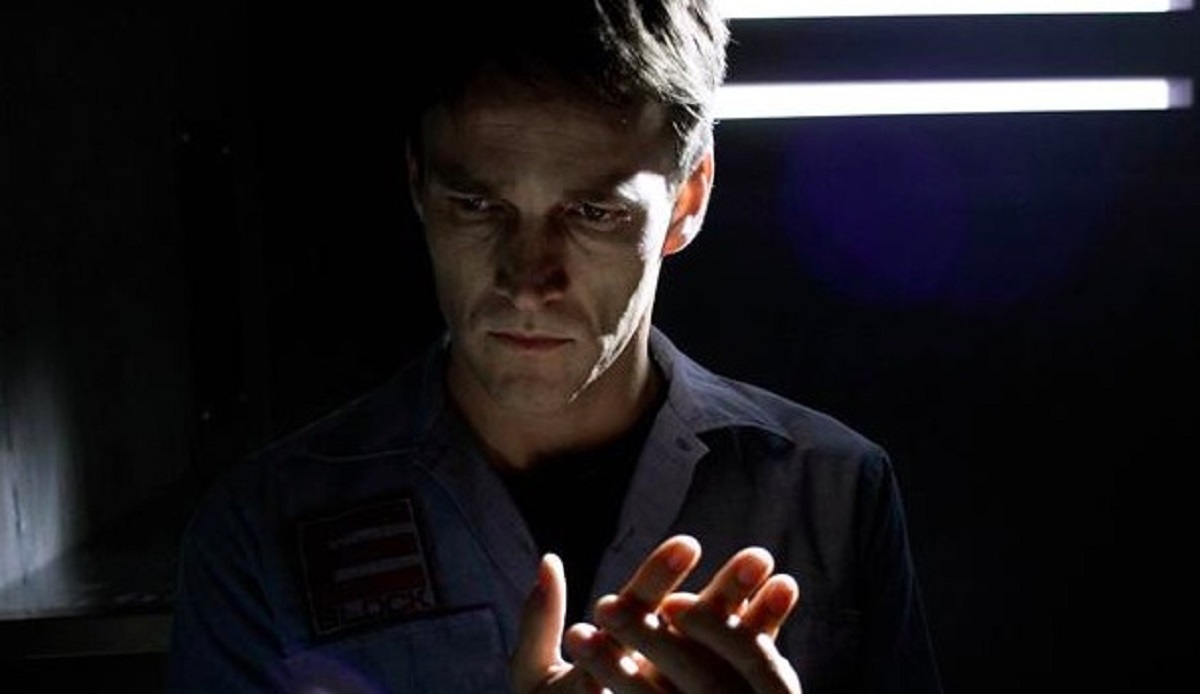 Stephen Moyer as clairvoyant ex-con Jimmy Collins in Empathy (2007)
