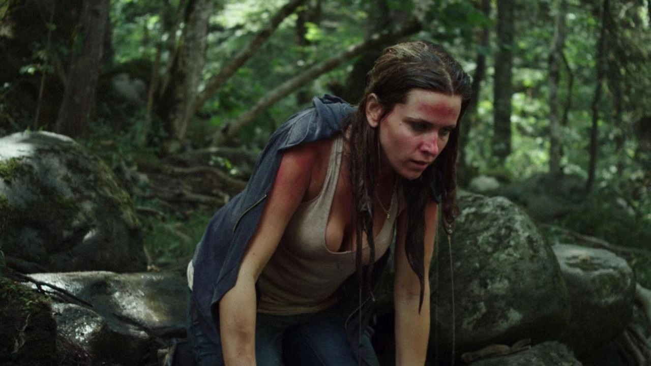 Juliet Reeves lost in the woods in Girl in Woods (2016)