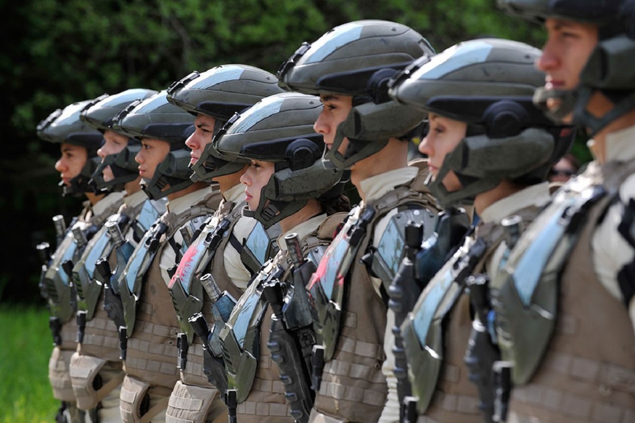 Recruits in training in Halo 4: Forward Unto Dawn (2012)