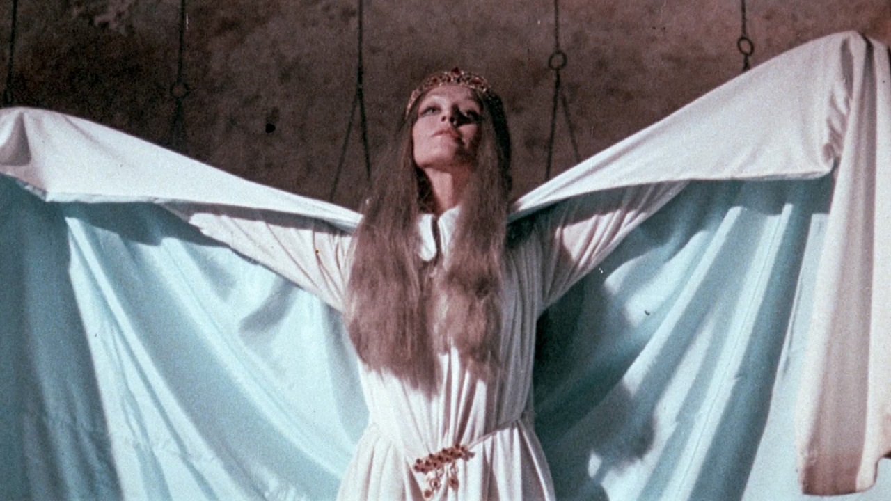 Teresa Gimpera as Hannah, Queen of the Vampires (1973)