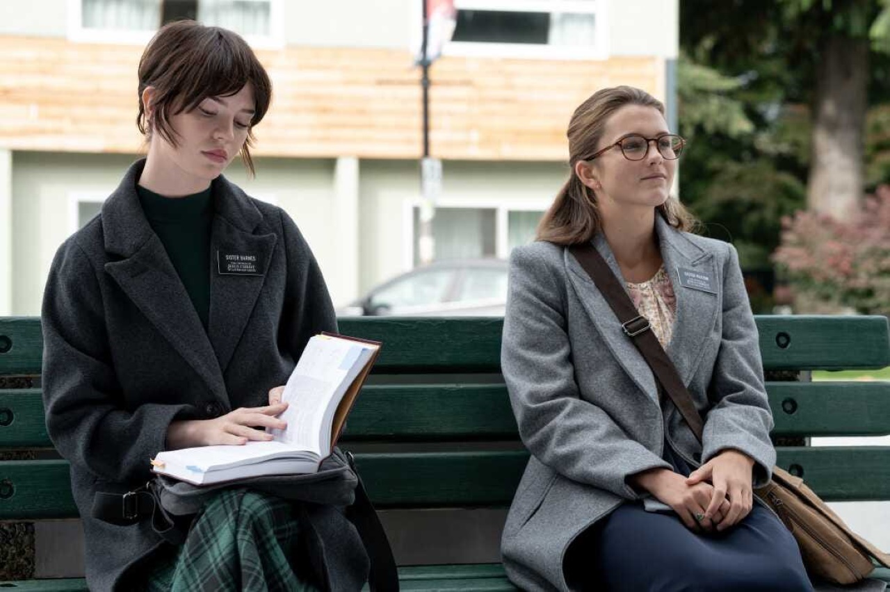 Mormon missionaries Sophie Thatcher and Chloe East in Heretic (2024)