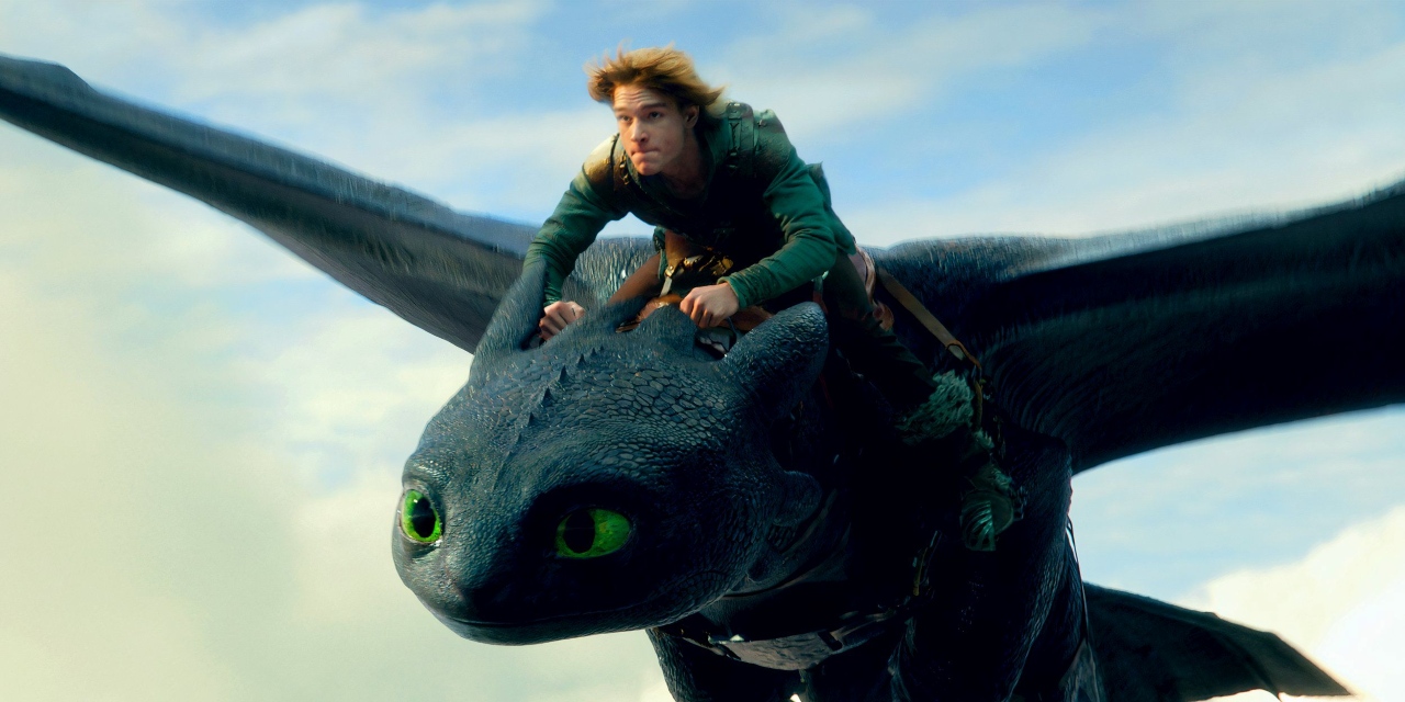 Hiccup (Mason Thames) and Toothless in How to Train Your Dragon (2025)