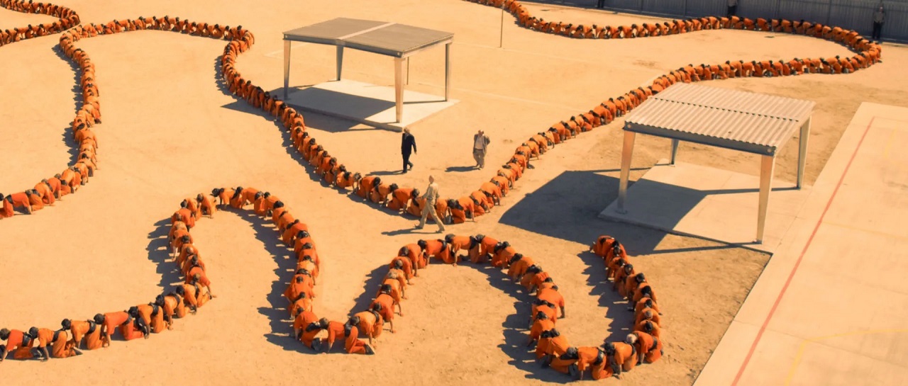 The 200 inmate human centipede in The Human Centipede 3 (Final Sequence) (2015)