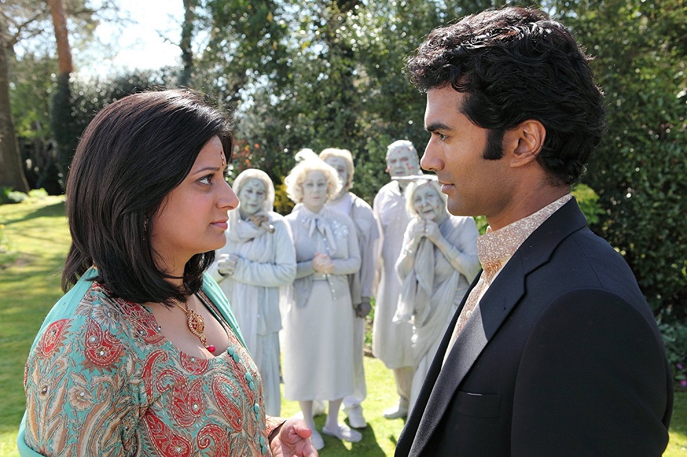Goldy Notay and Sendhil Ramamurthy as the ghosts look on in Its a Wonderful After Life (2010)