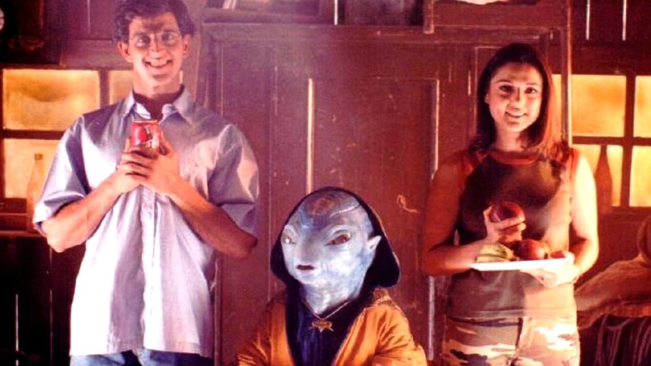 Hrithik Roshan, Preity Zinta and the alien Jadoo in Koi ... Mil Gaya (2003)