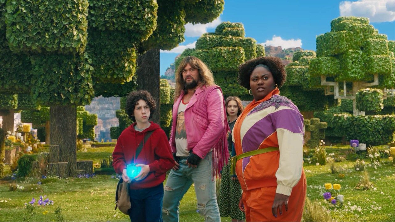 Sebastian Hansen, Jason Momoa and Emma Myers, Danielle Brooks in A Minecraft Movie (2025)