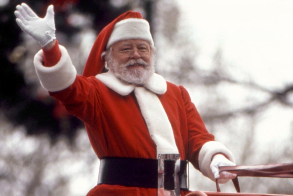 Richard Attenborough as Kris Kringle in Miracle on 34th Street (1994)