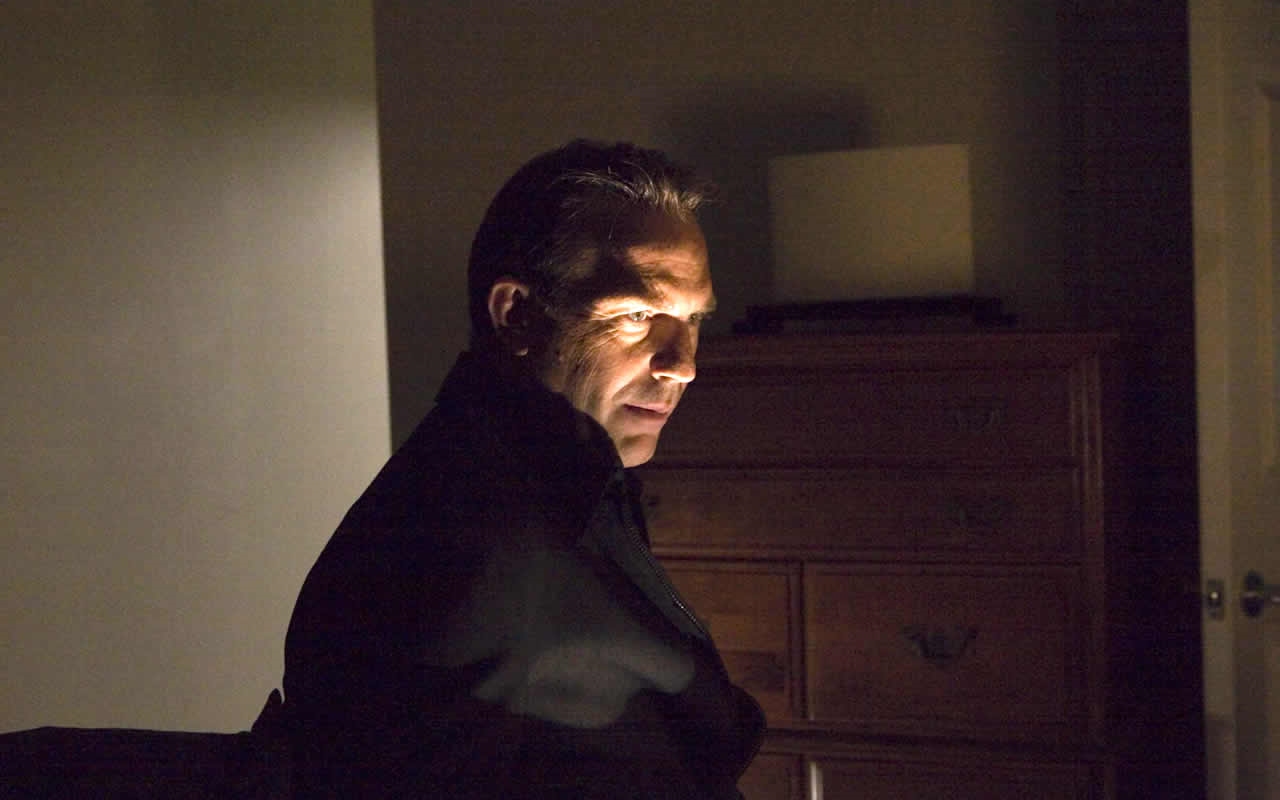 Kevin Costner as serial killer Earl Brooks as Mr. Brooks (2007)