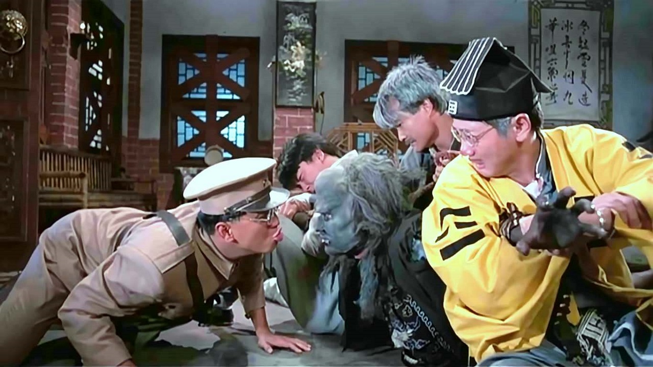 Billy Lau and Lam Ching-Ying in Mr Vampire 1992 (1992)