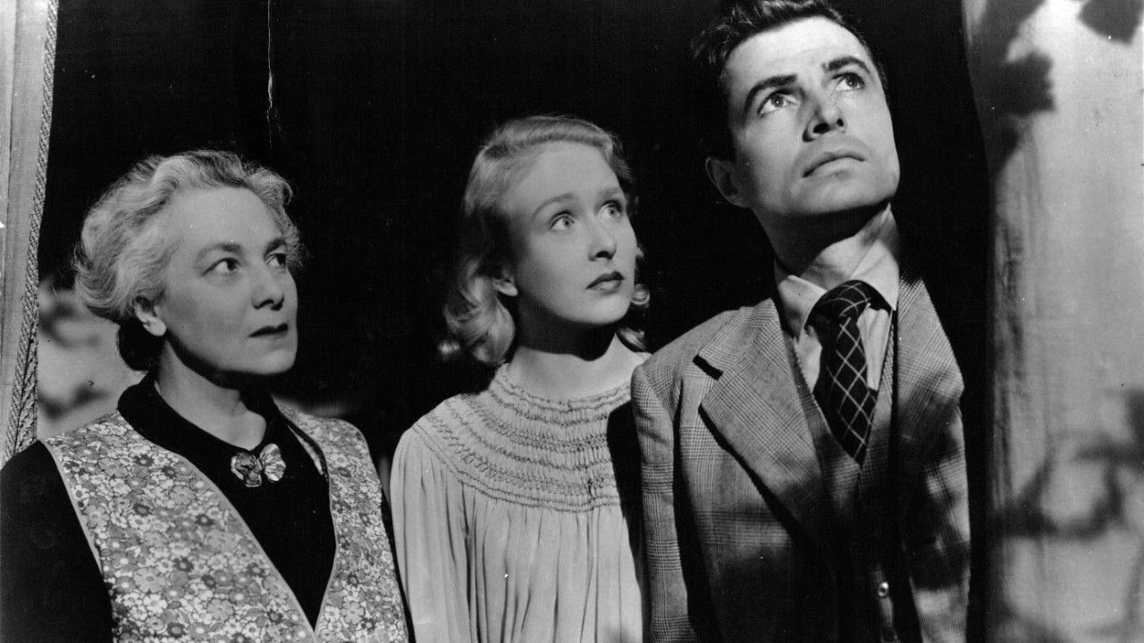 Mary Clare, Joyce Howard and James Mason in The Night Has Eyes (1942)