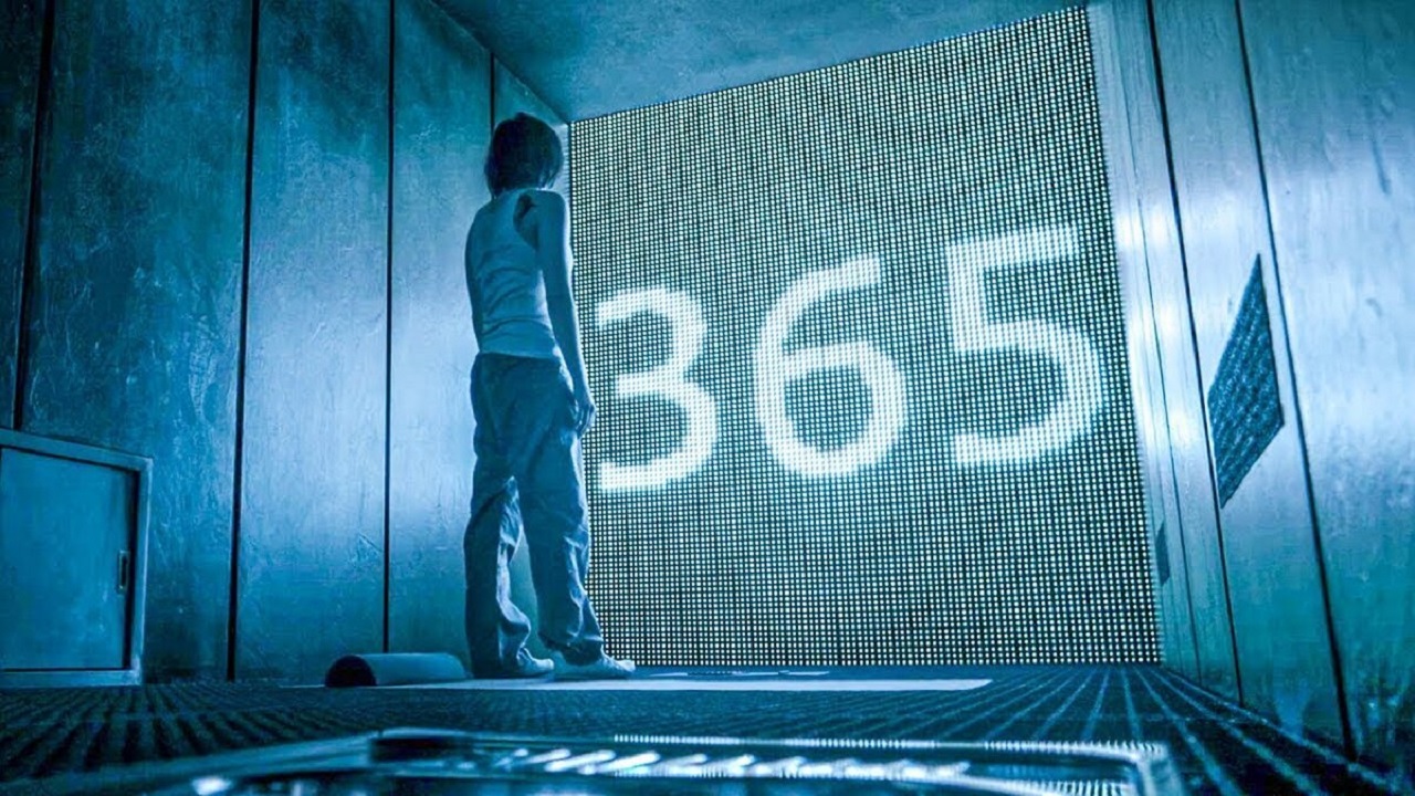 Jessica De Gouw in her virtual prison in OtherLife (2017)