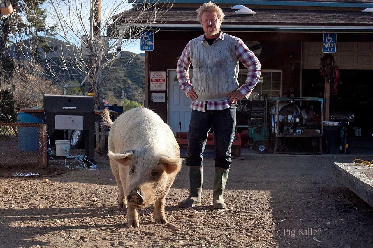 Jake Busey as serial killer Robert Pickton in Pig Killer (2022)