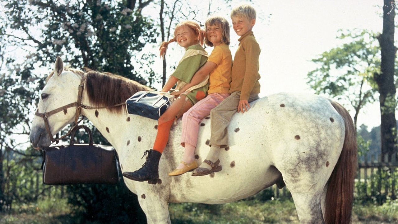 Pippi Longstocking (Inger Nilsson) and Tommy (Par Sundberg) and Anneka Settigren (Maria Persson) in Pippi on the Run (1973)