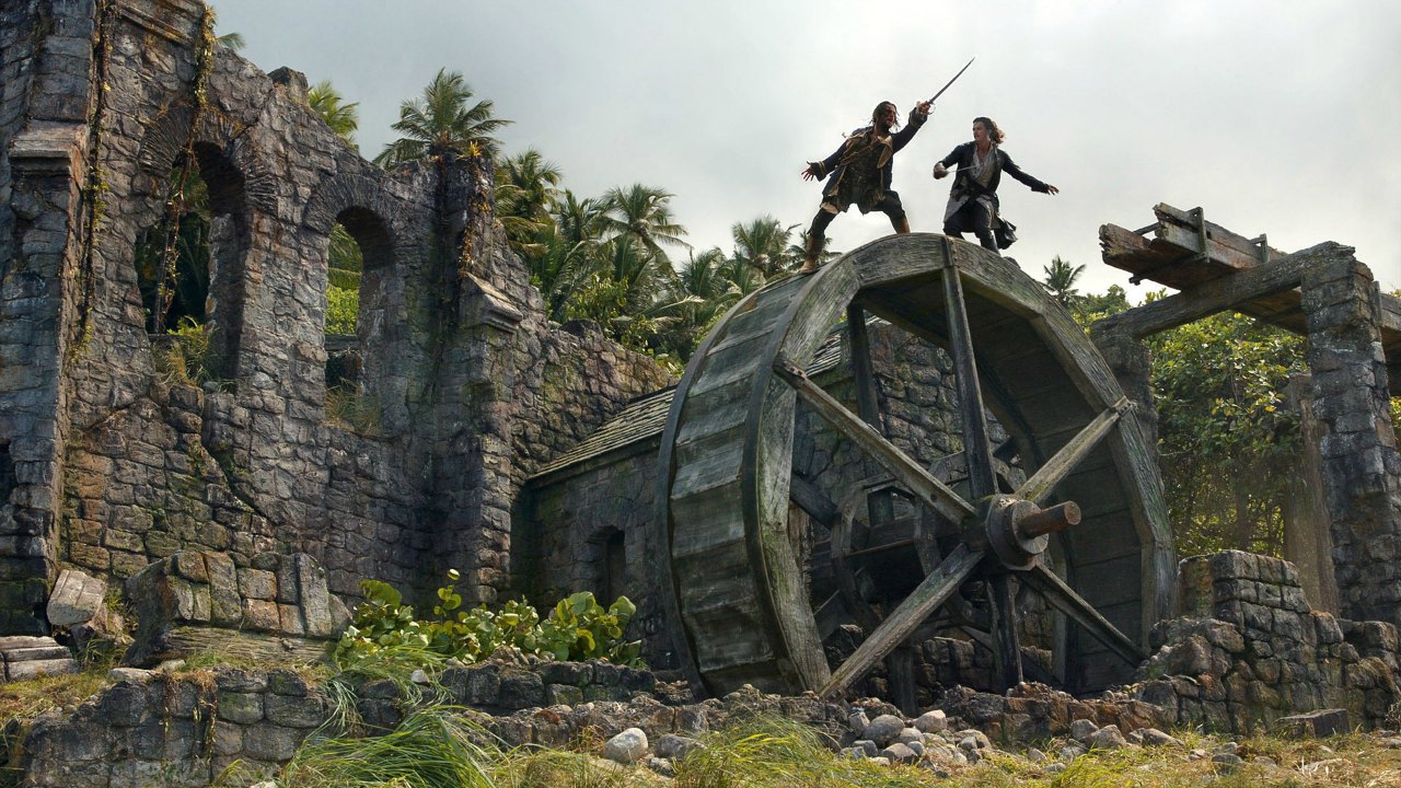 Fight on top of the millwheel in Pirates of the Caribbean: Dead Man’s Chest (2006)