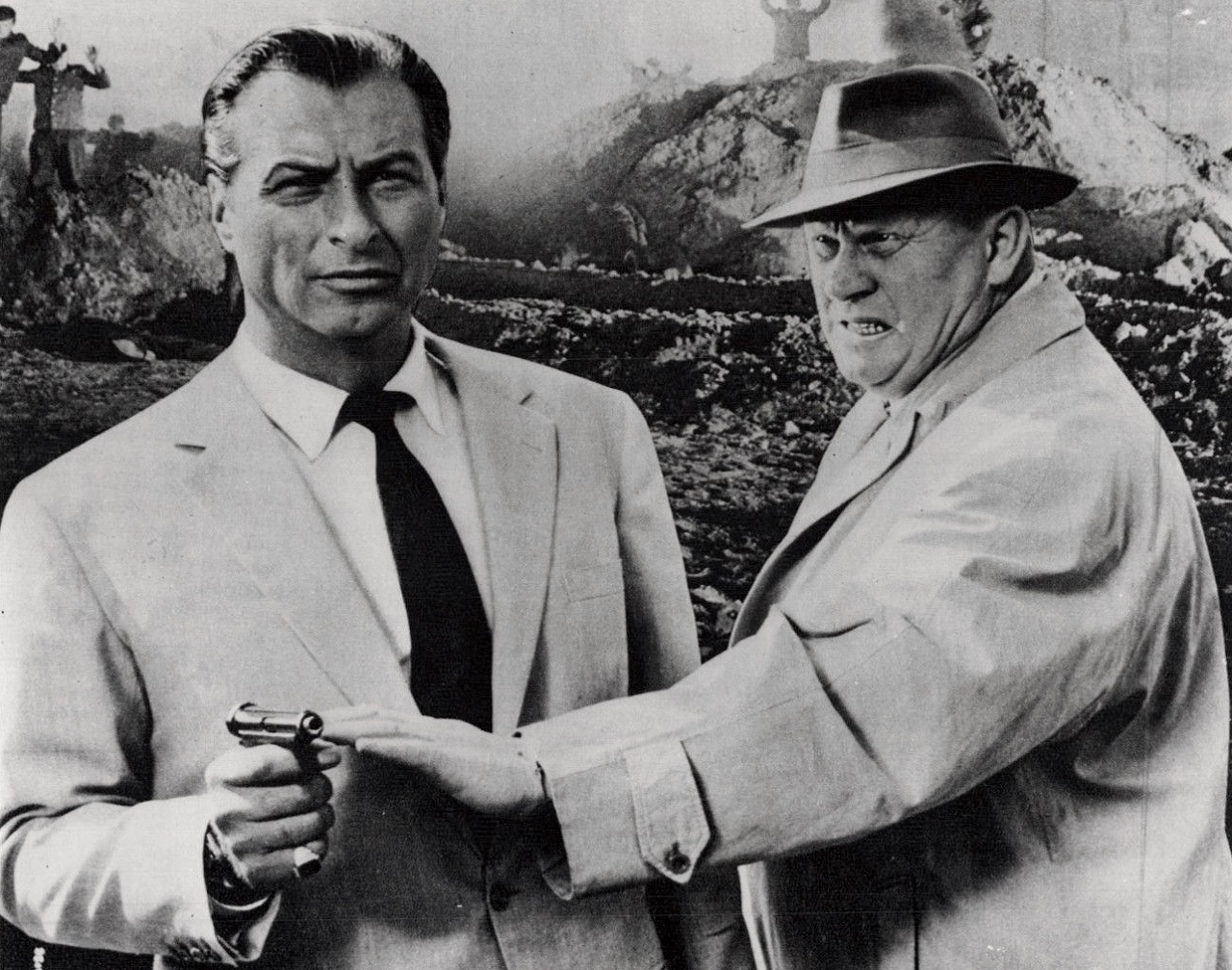 Lex Barker and Gert Frobe in The Return of Dr Mabuse (1961)