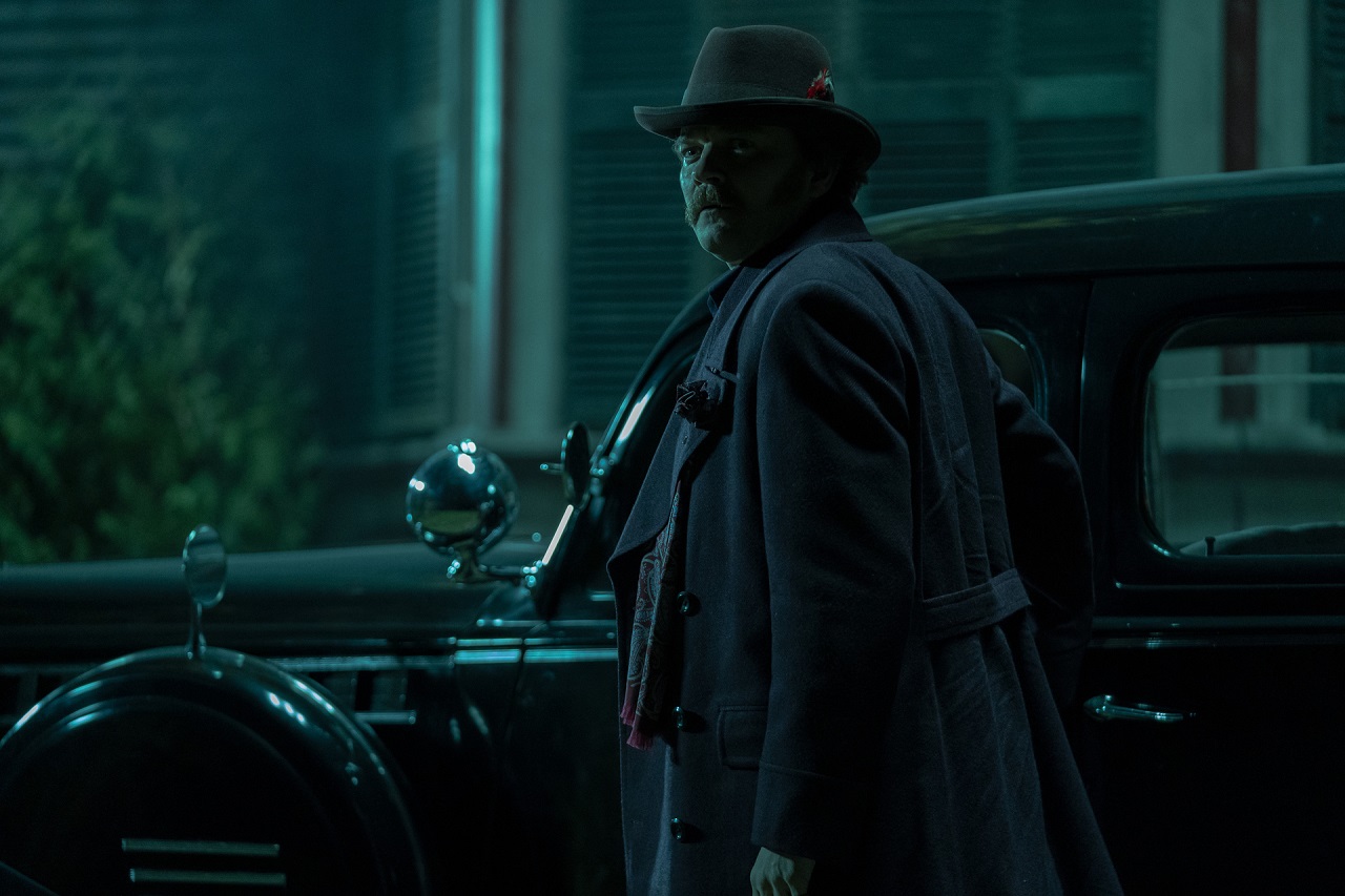 Pilou Asbaek as Straker in Salem's Lot (2024)
