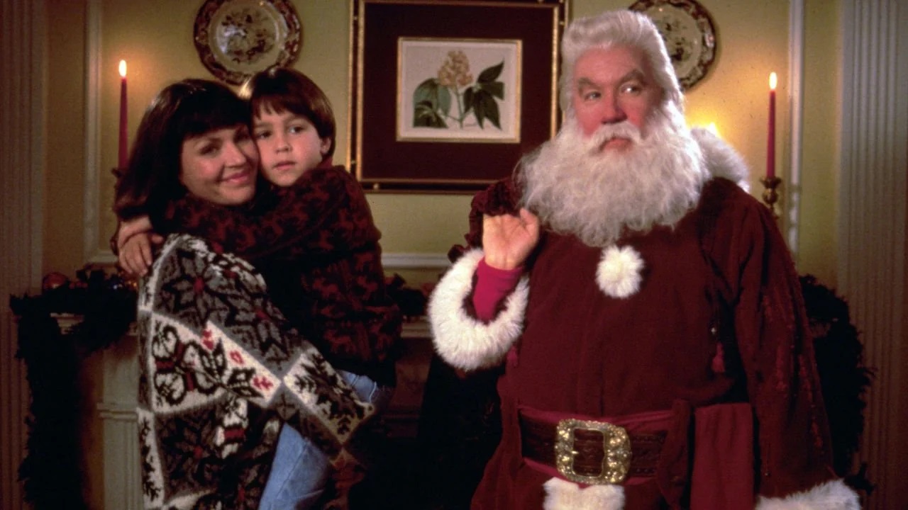 Tim Allen as Santa, wife Wendy Crewson and son Eric Young in The Santa Clause (1994)