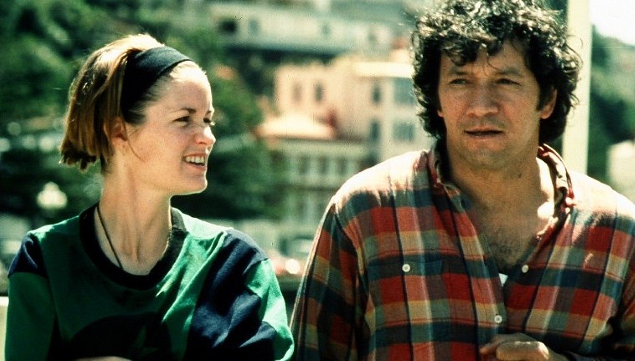 Kirsty Hamilton and Jim Moriarty in Saving Grace (1998)