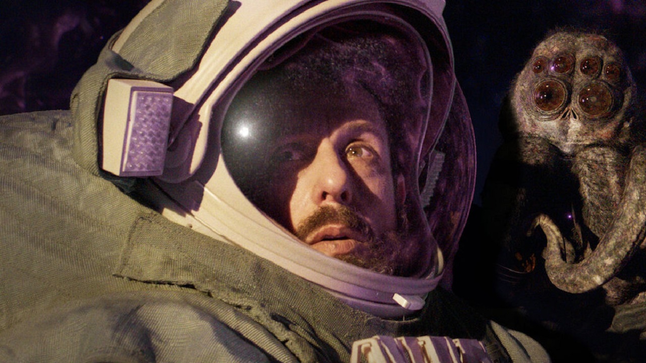 Astronaut Jakub Prochazka (Adam Sandler) and Hanus the alien in Spaceman (2024)