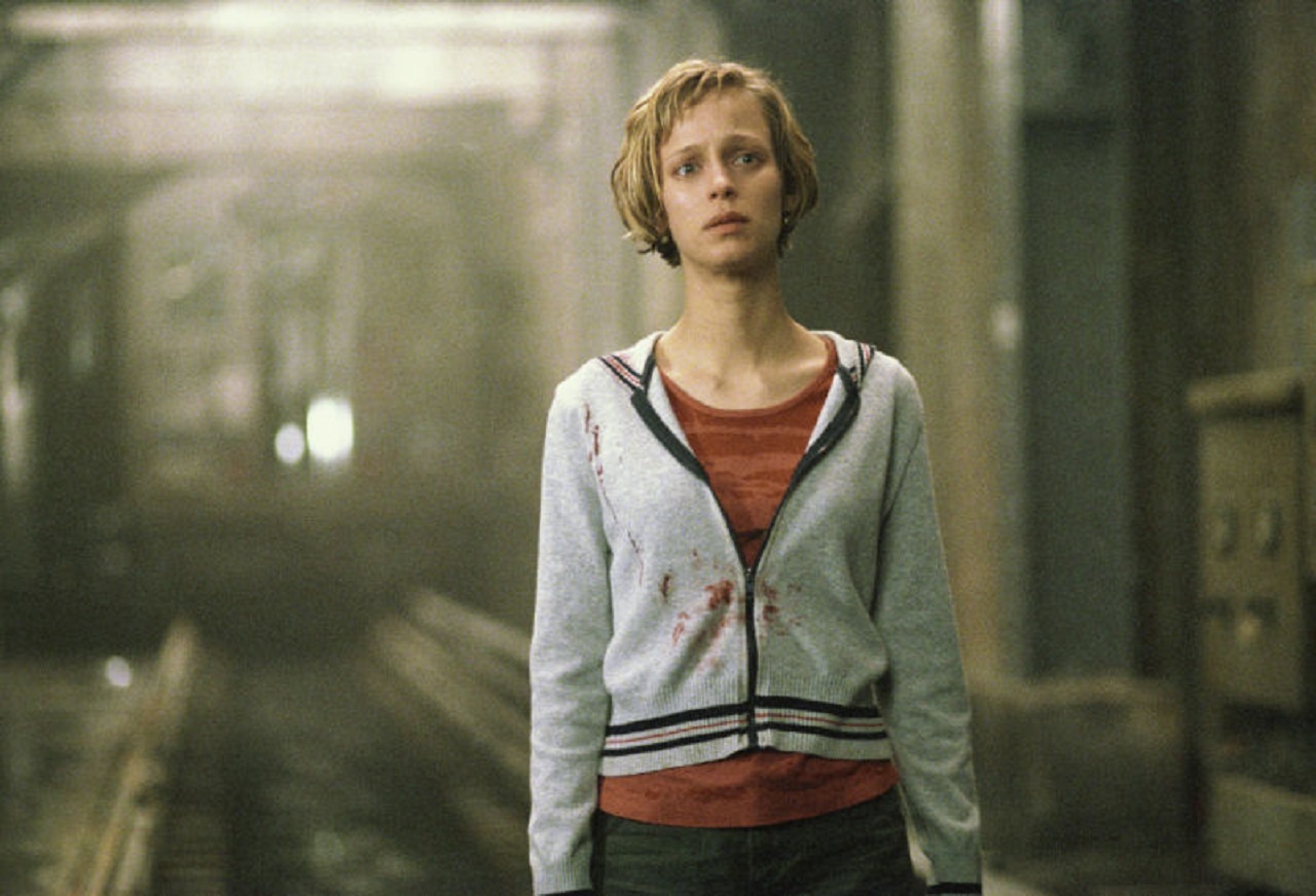 Laura Regan in a subway tunnel in They (2002)