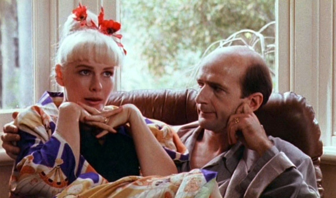 Garry McDonald and wife Pamela Stephenson in Those Dear Departed (1987)