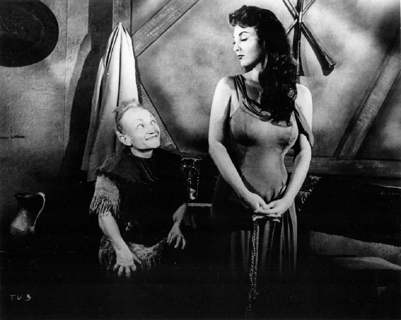 Billy Barty and Allison Hayes in The Undead (1957)
