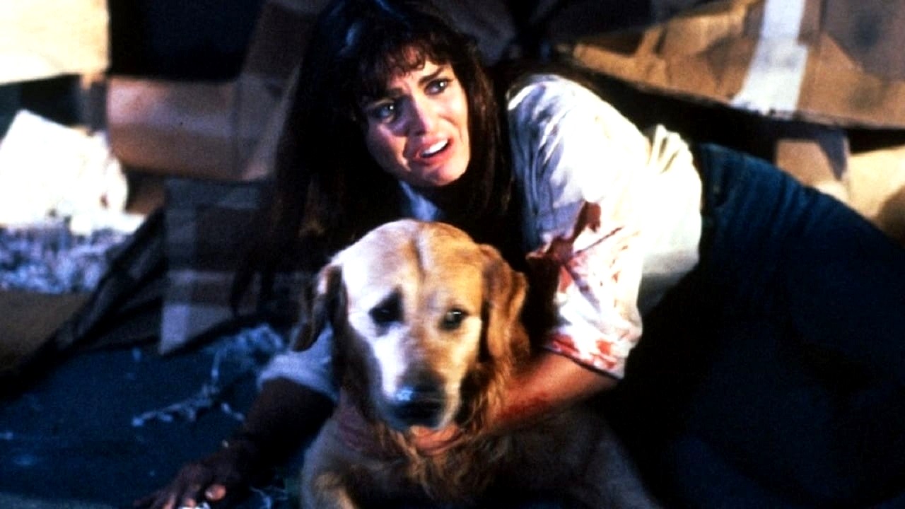 Tracy Scoggins with Einstein the dog in Watchers II (1990)