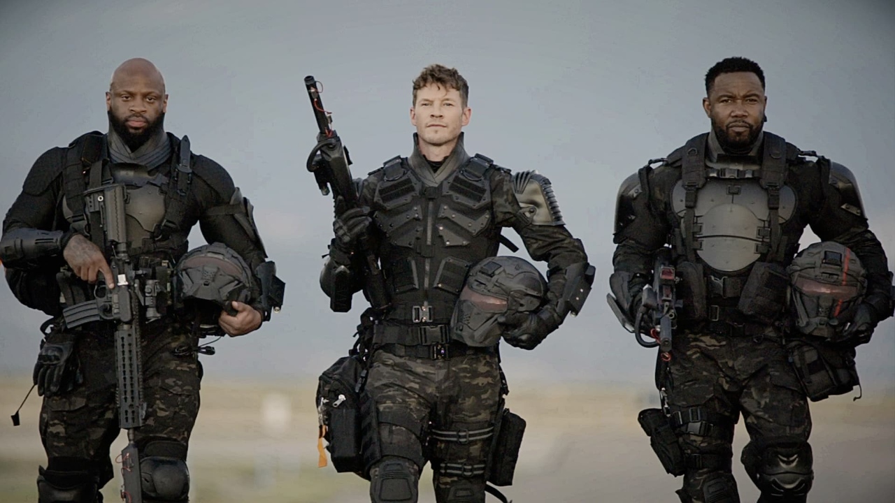 Antuone Torbert, Chad Michael Collins, Michael Jai White in Dead Zone (2022)