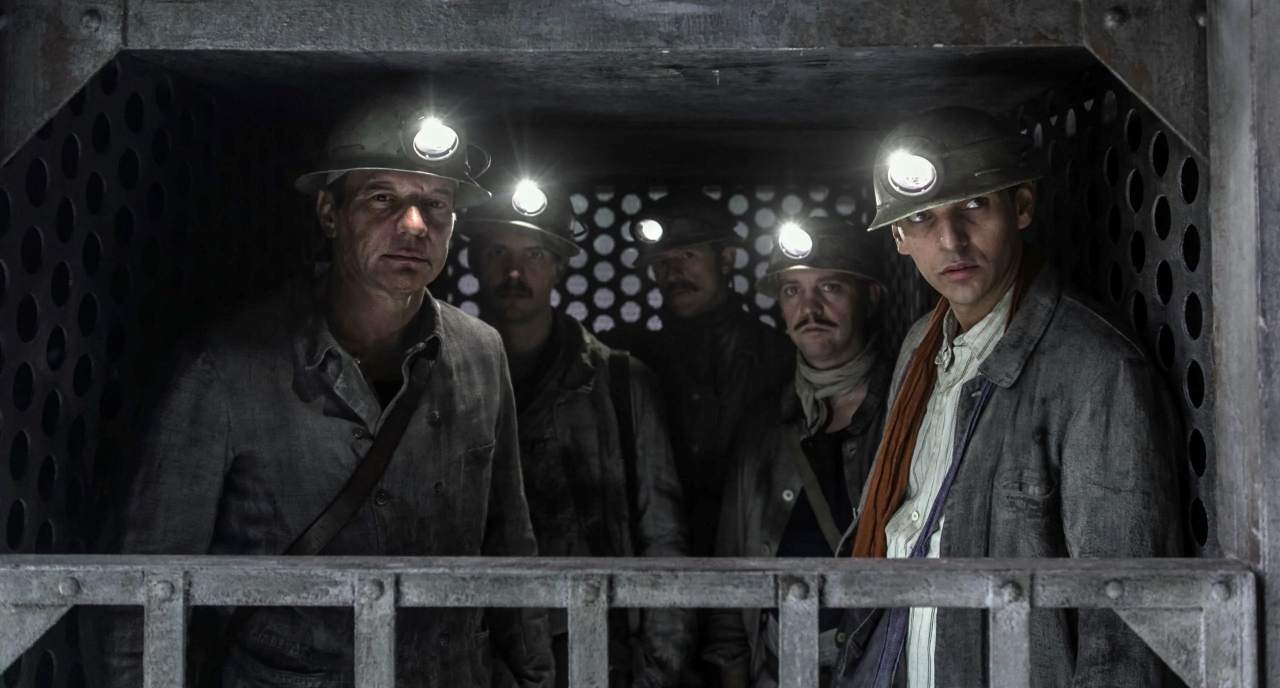 Samuel Le Bihan, Thomas Soliveres, Diego Martín, Bruno Sanches and Amir El Kacem in The Deep Dark (2023)