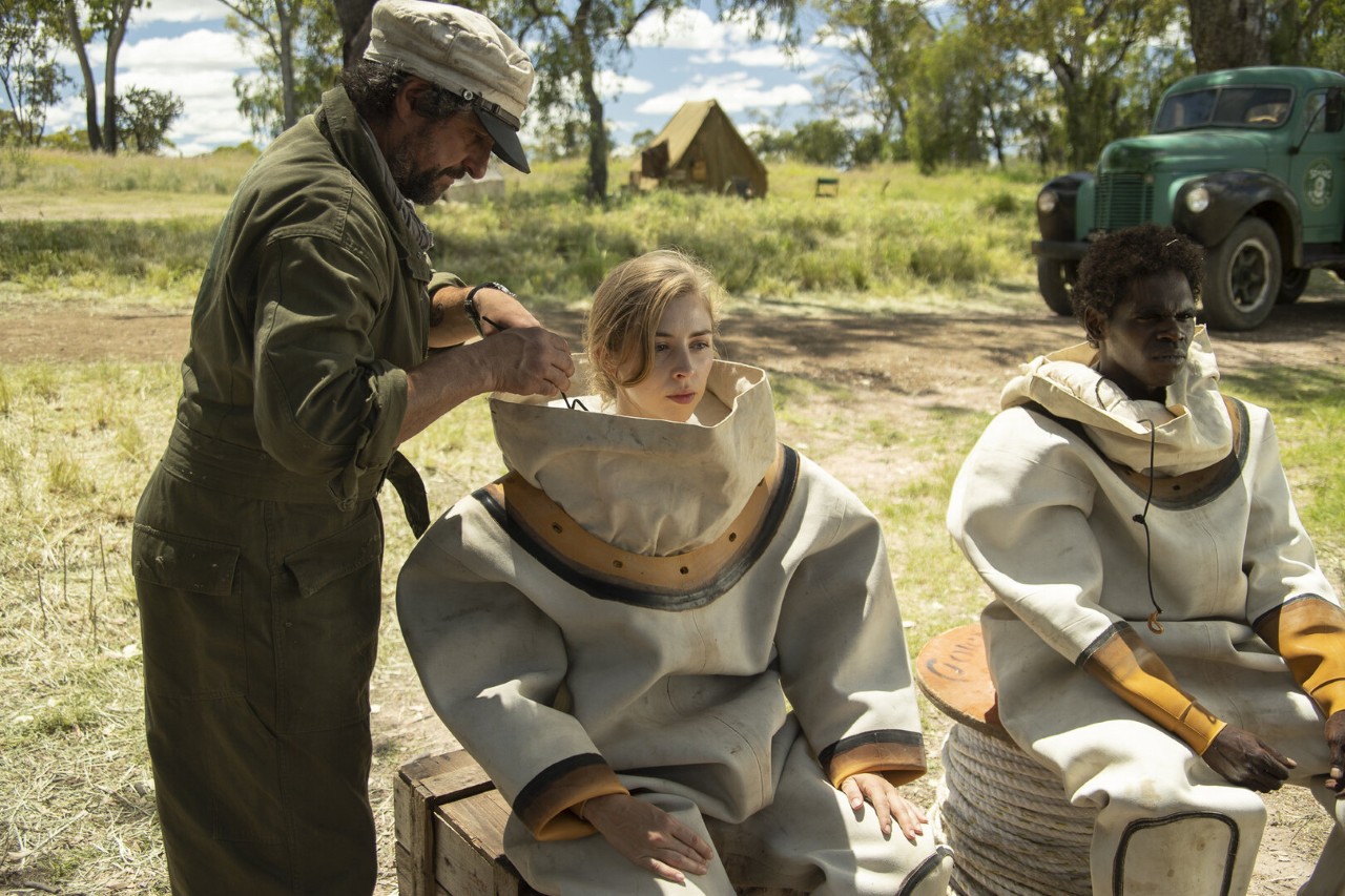 Arthur Angel, Hermione Corfield, Jacob Junior Nayinggul in Fear Below (2025)