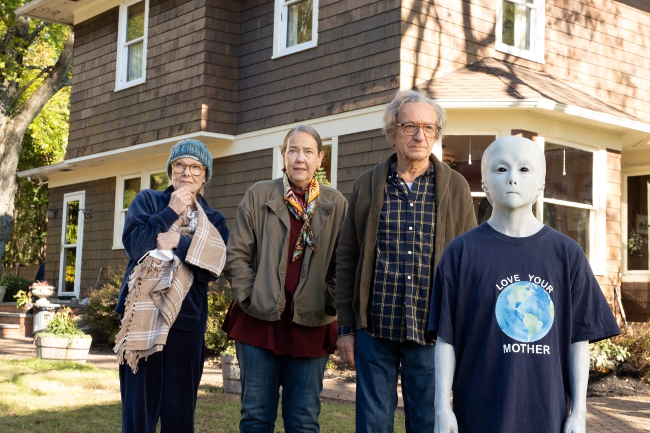 Jane Curtin, Harriet Sansom Harris, Ben Kingsley and Jade Quon in Jules (2023)
