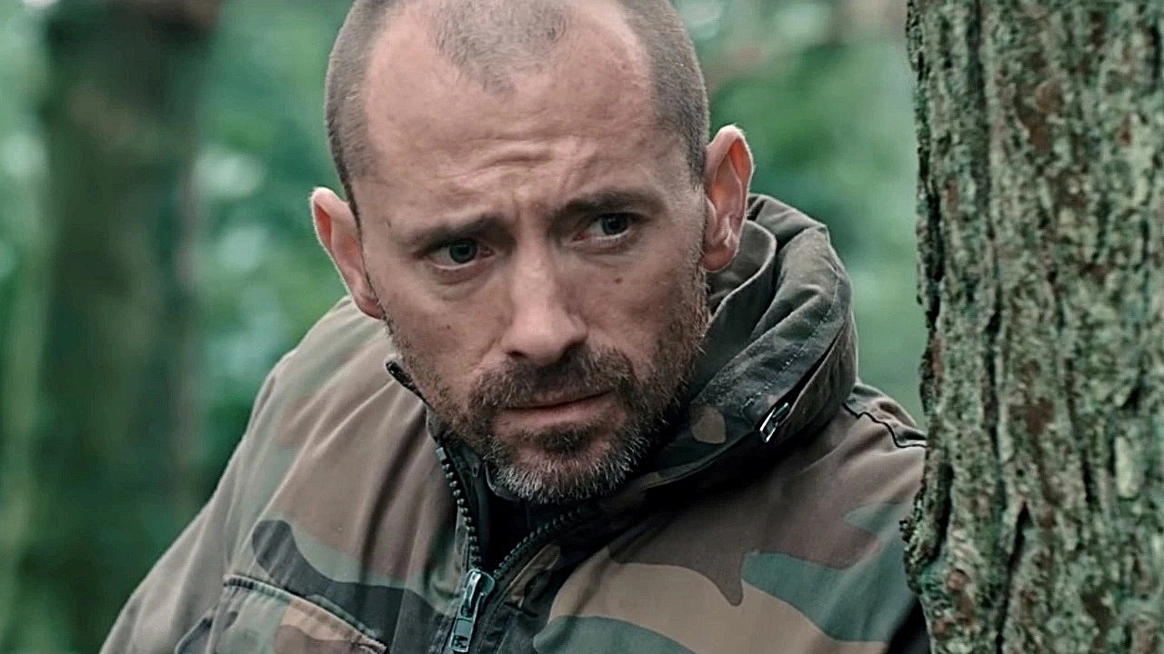Lee Bane in Jurassic Predator (2018)