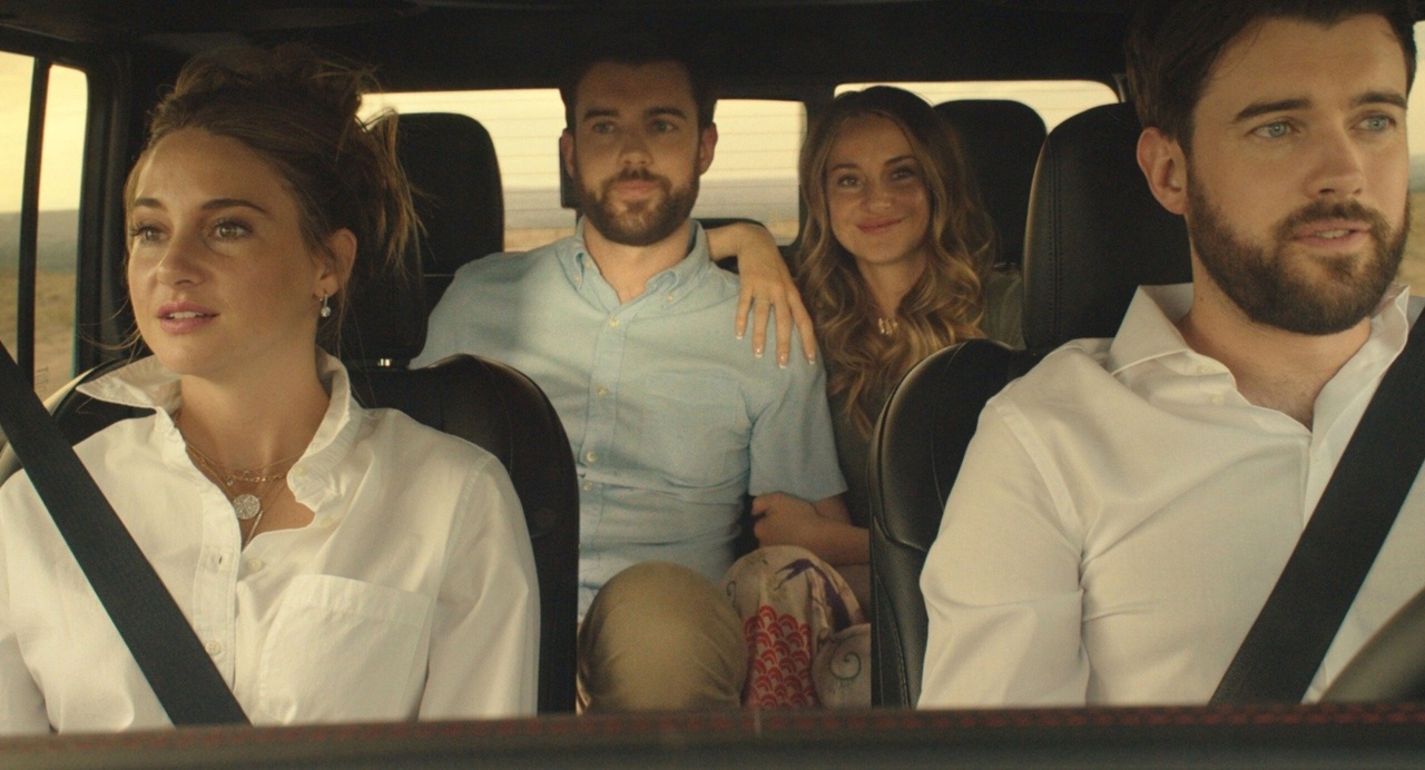 Shailene Woodley, Jack Whitehall and their android doubles in Robots (2023)