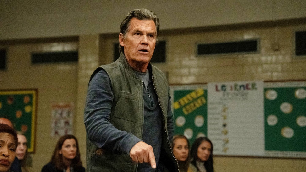 Josh Brolin in Weapons (2025)